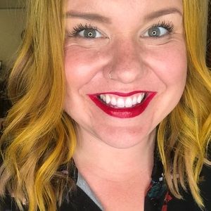 Meet your Posher, Kelly